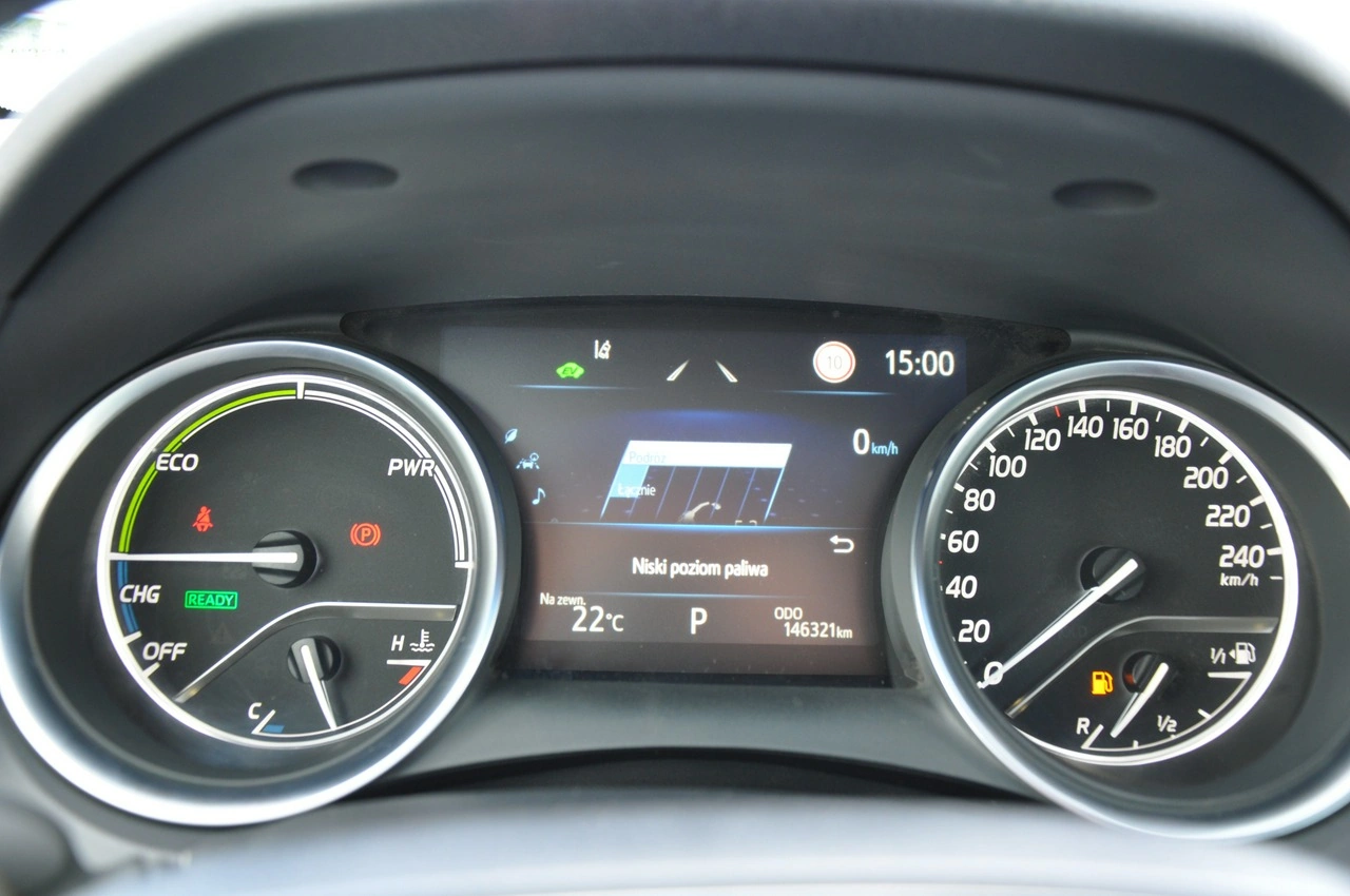 Toyota Camry - Zdjęcie 14