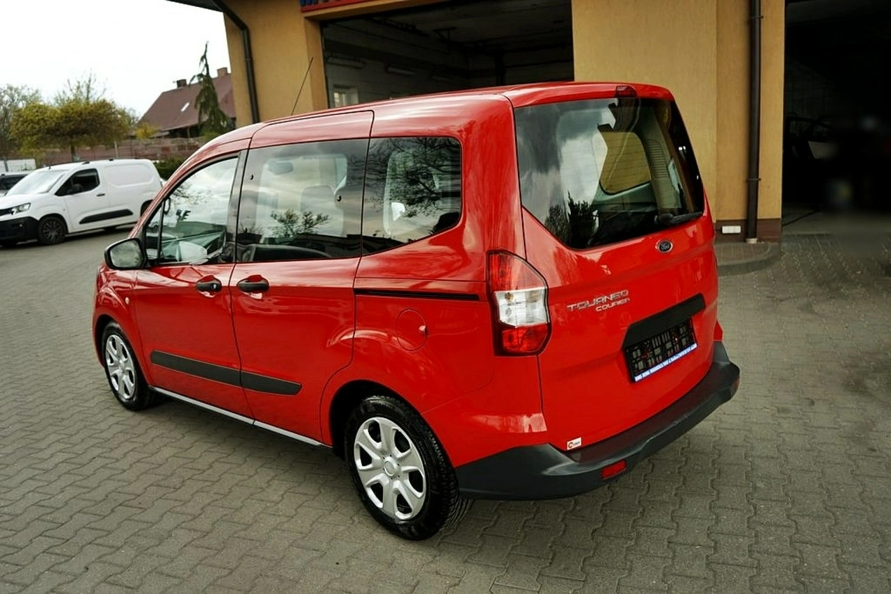 Ford Transit Courier - Zdjęcie 4