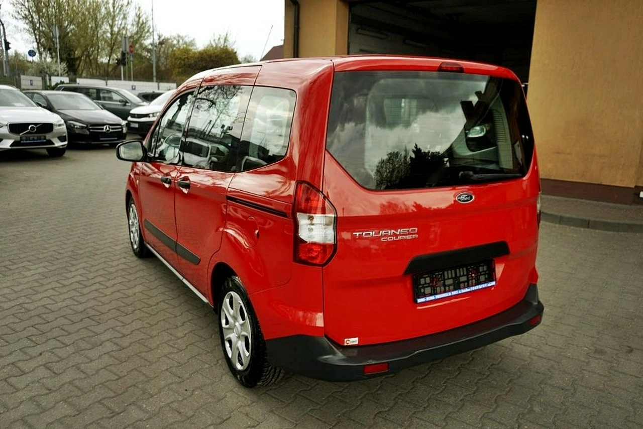 Ford Transit Courier - Zdjęcie 5