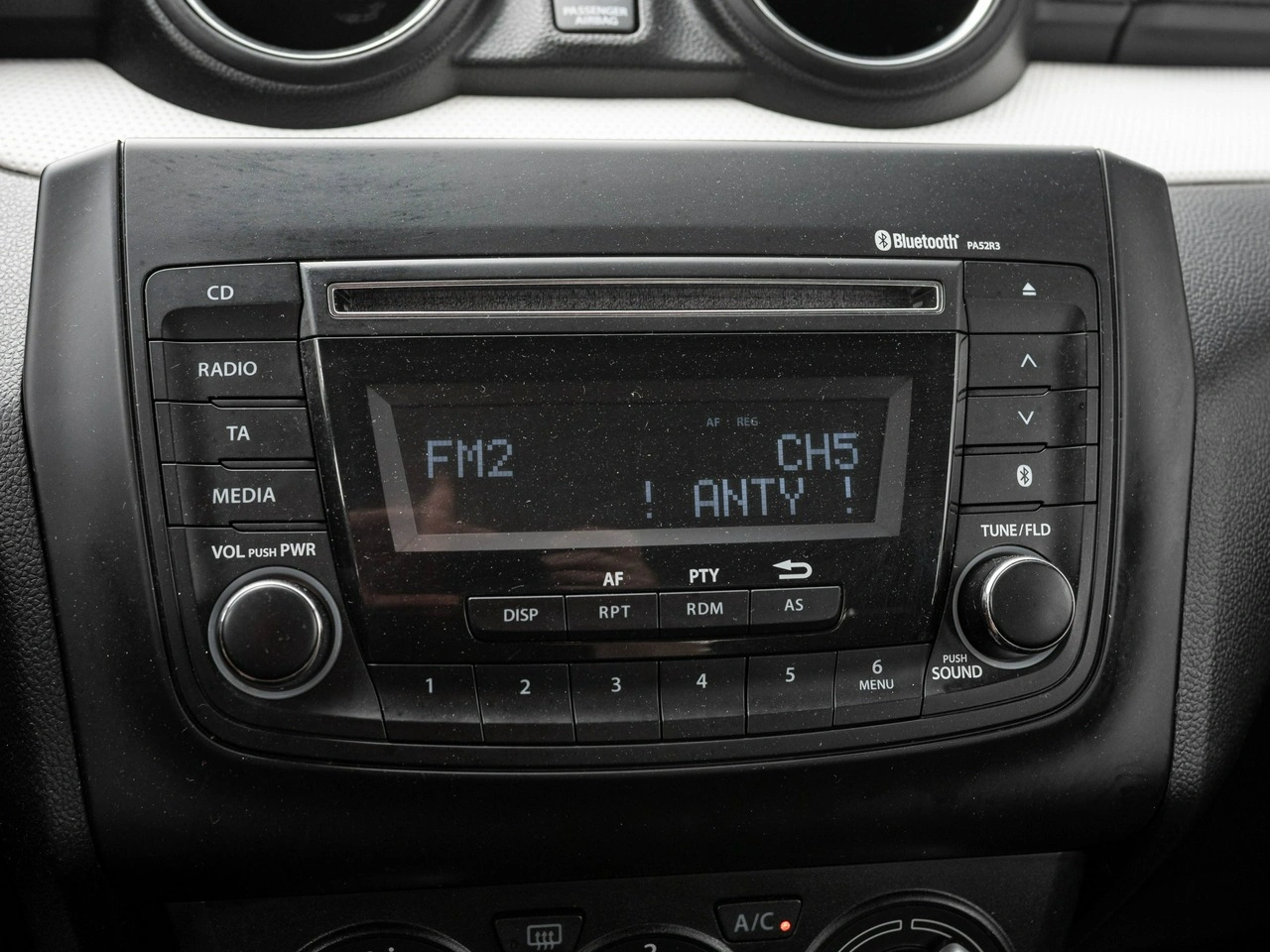 Suzuki Swift - Zdjęcie 14
