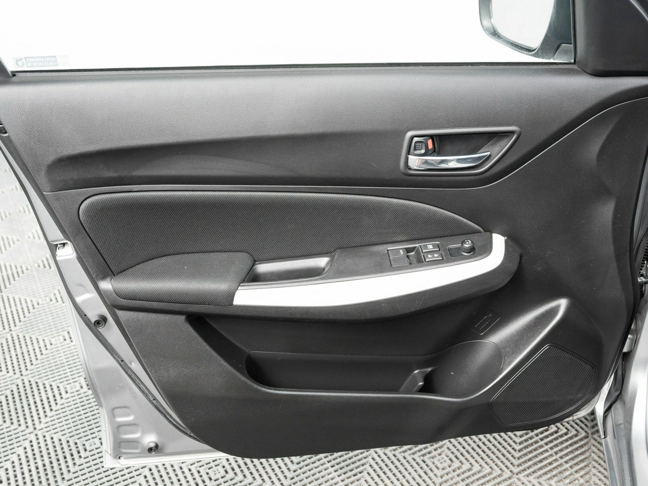 Suzuki Swift - Zdjęcie 7