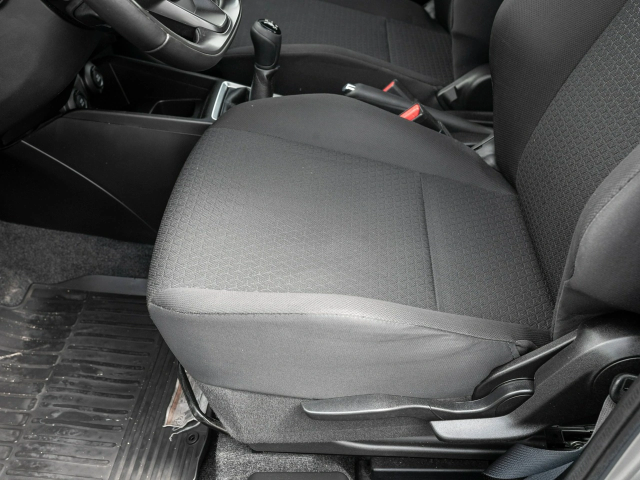 Suzuki Swift - Zdjęcie 8