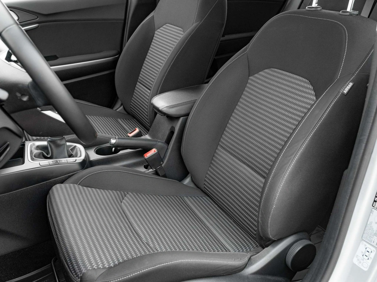 Kia Ceed - Zdjęcie 10