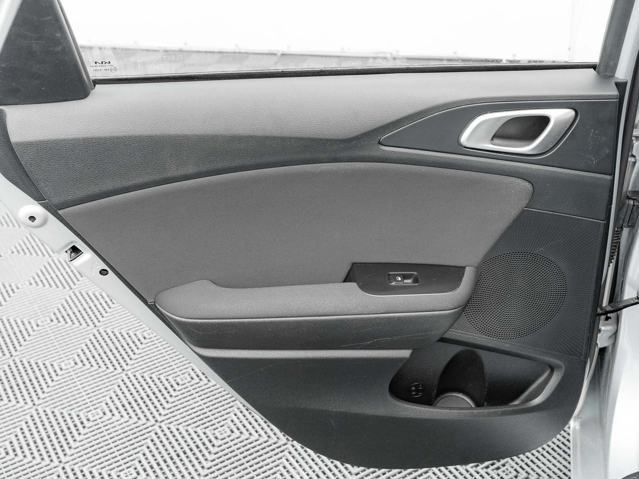 Kia Ceed - Zdjęcie 19
