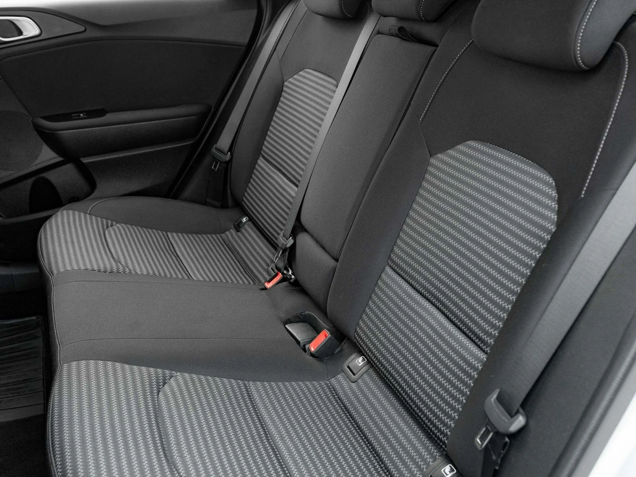Kia Ceed - Zdjęcie 22