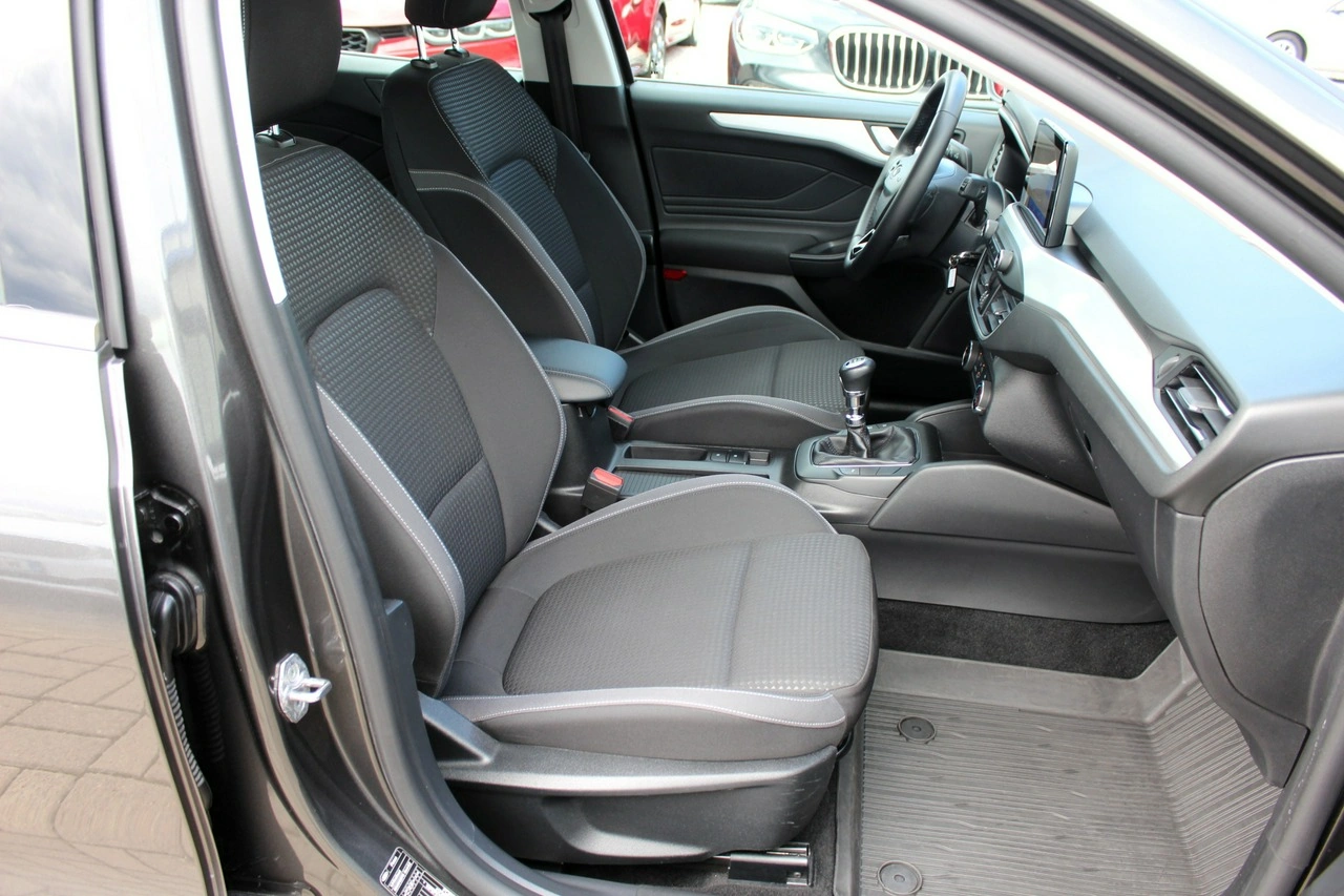 Ford Focus - Zdjęcie 8