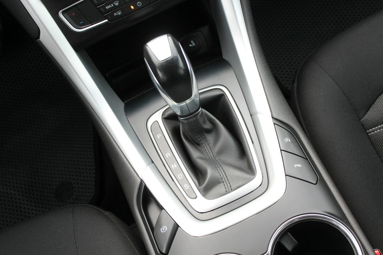 Ford Mondeo - Zdjęcie 18