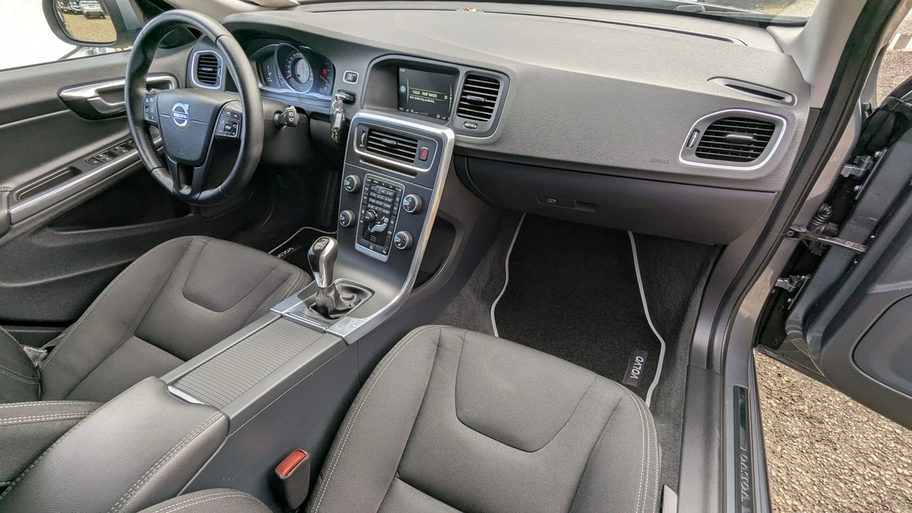 Volvo V60 - Zdjęcie 17