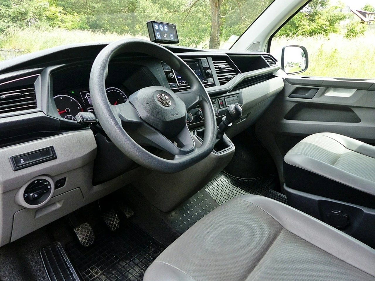 Volkswagen Transporter - Zdjęcie 24