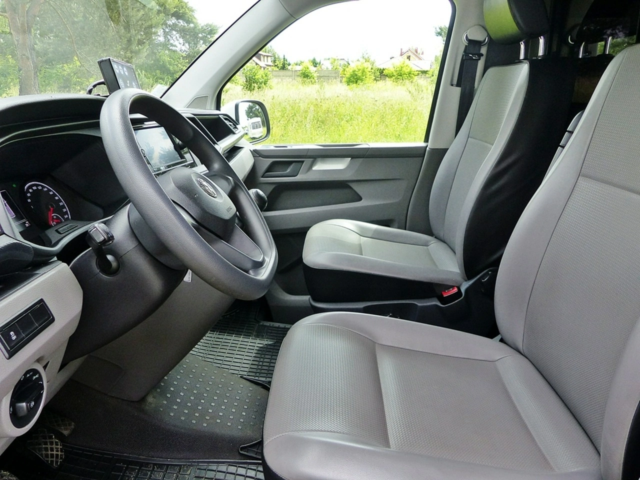 Volkswagen Transporter - Zdjęcie 25