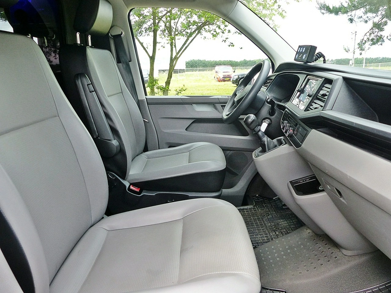 Volkswagen Transporter - Zdjęcie 28
