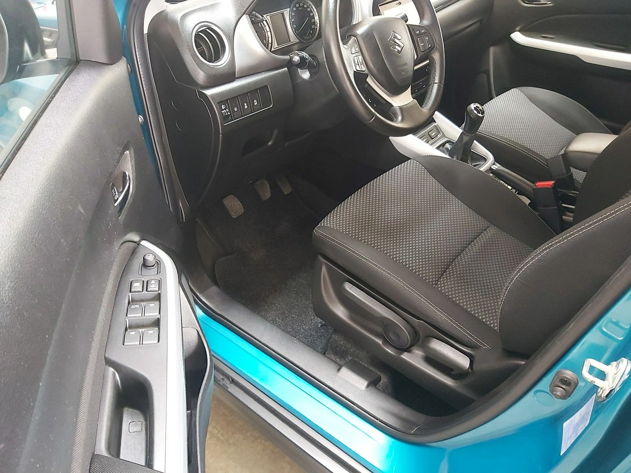 Suzuki Vitara - Zdjęcie 23
