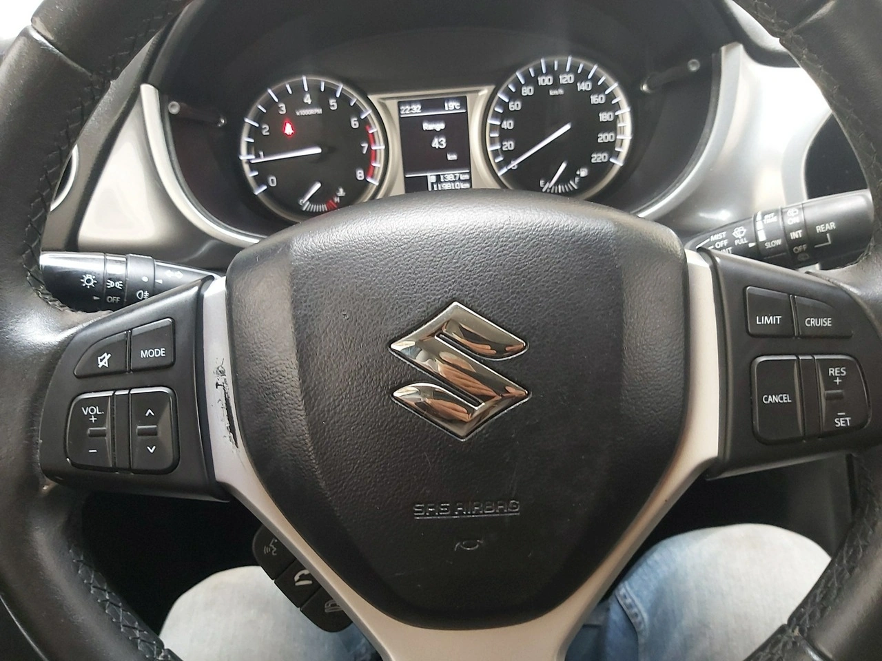 Suzuki Vitara - Zdjęcie 25