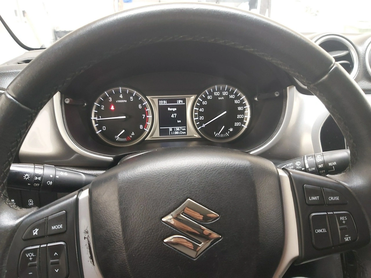 Suzuki Vitara - Zdjęcie 29