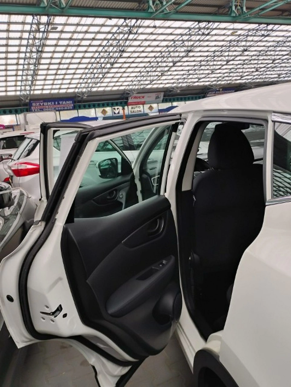 Nissan Qashqai - Zdjęcie 17