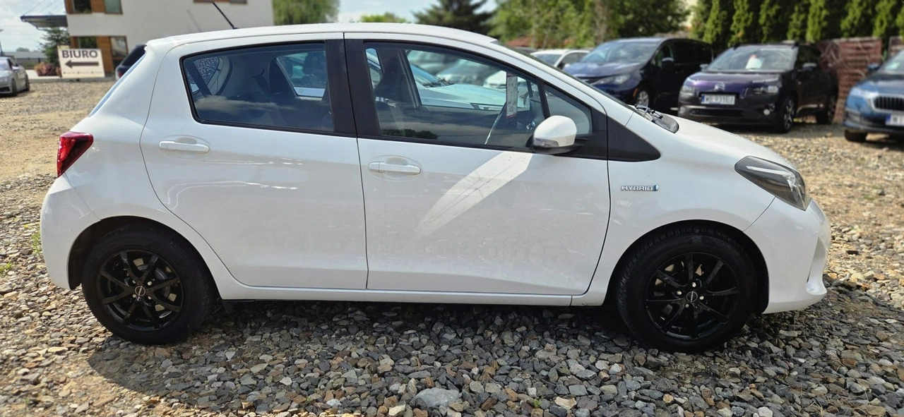 Toyota Yaris - Zdjęcie 5