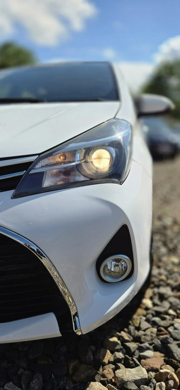 Toyota Yaris - Zdjęcie 7