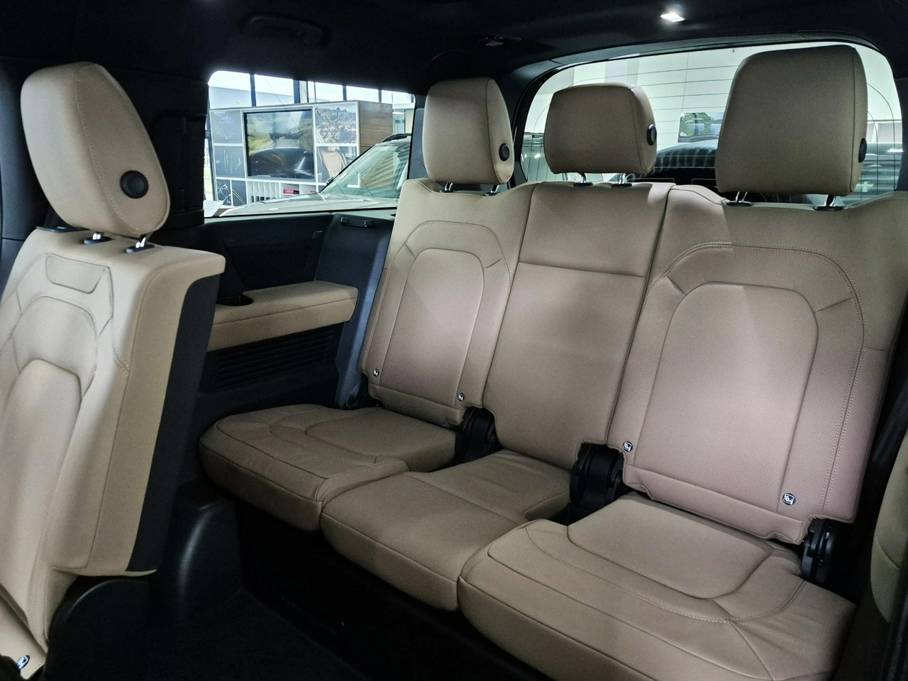 Land Rover Defender - Zdjęcie 16
