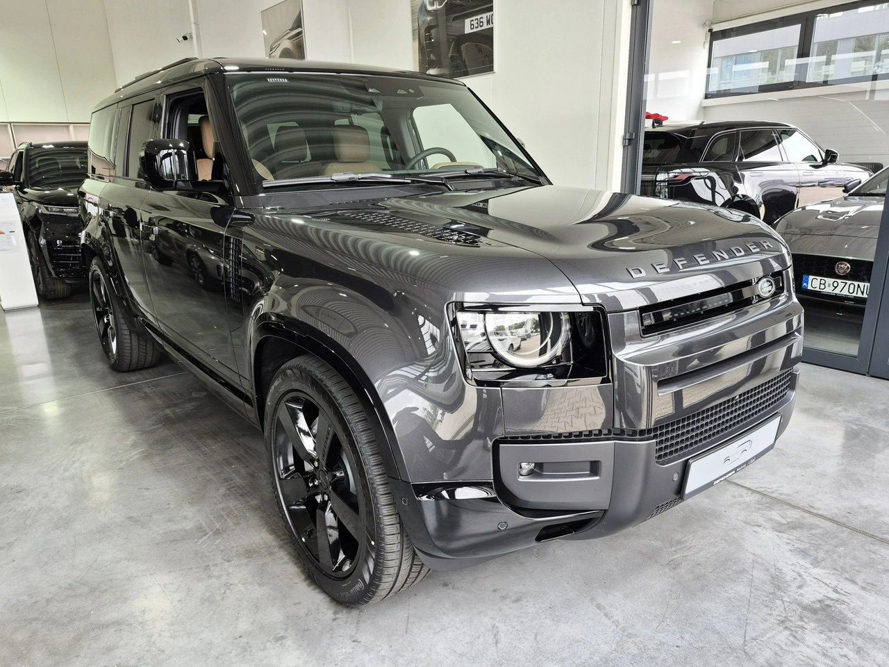 Land Rover Defender - Zdjęcie 2