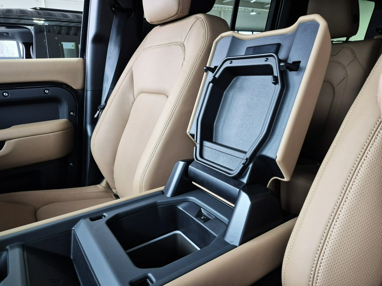 Land Rover Defender - Zdjęcie 30