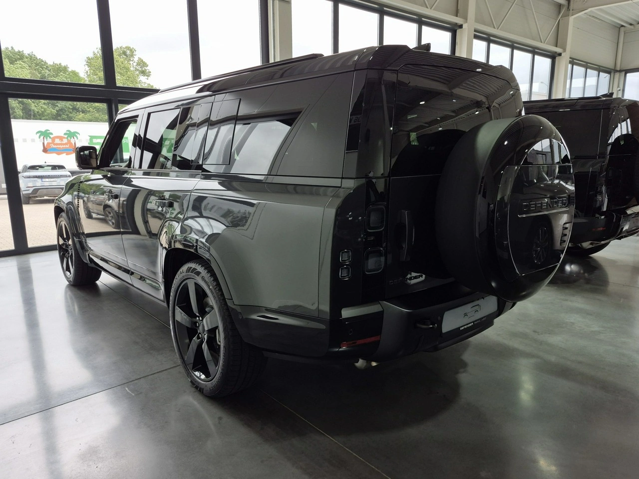 Land Rover Defender - Zdjęcie 3
