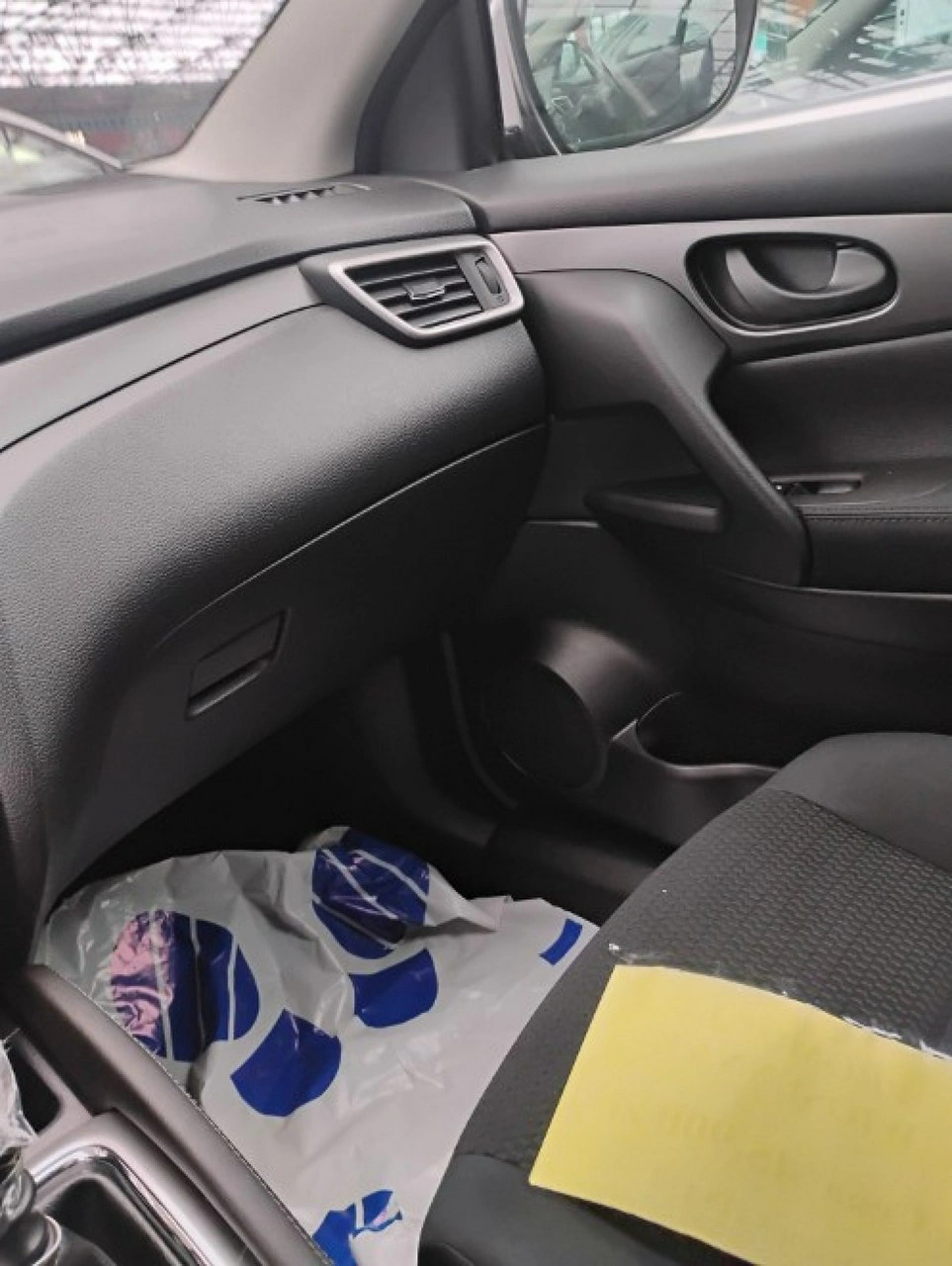 Nissan Qashqai - Zdjęcie 17