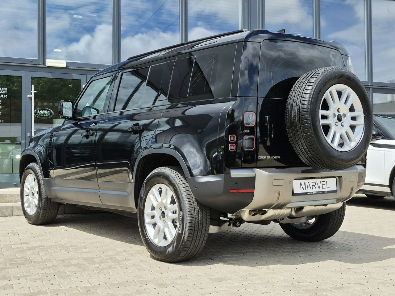 Land Rover Defender - Zdjęcie 9