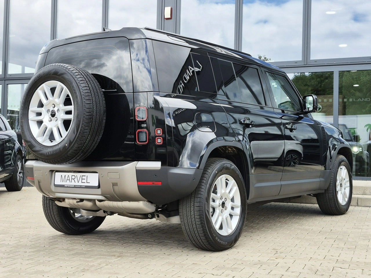 Land Rover Defender - Zdjęcie 11