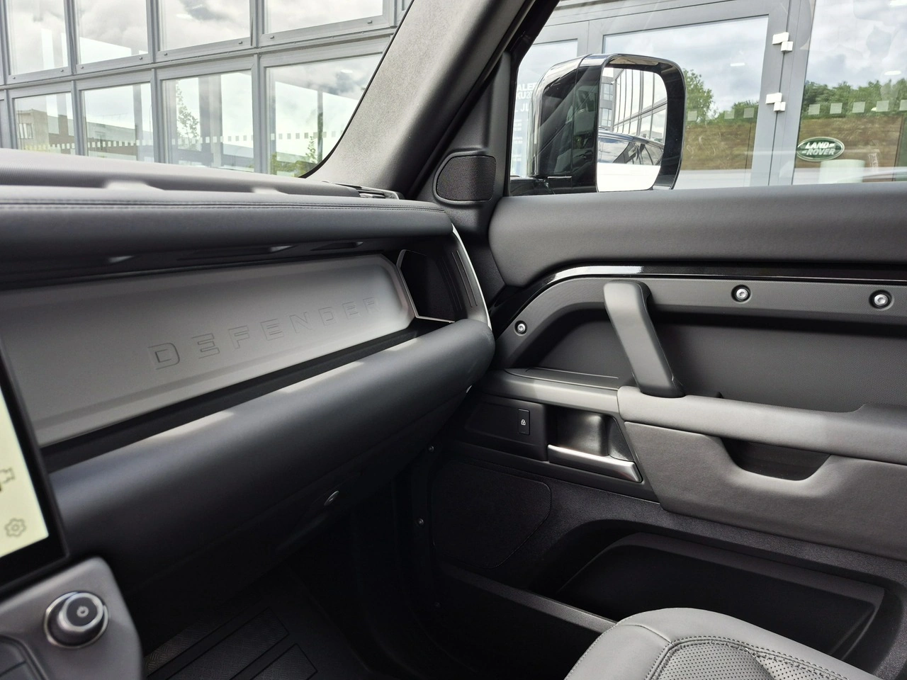 Land Rover Defender - Zdjęcie 35