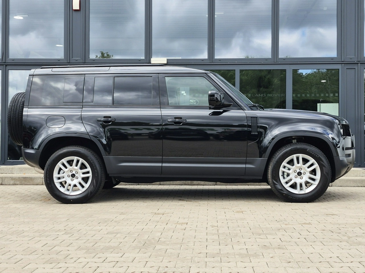 Land Rover Defender - Zdjęcie 4