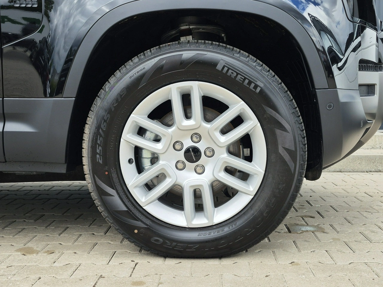 Land Rover Defender - Zdjęcie 8