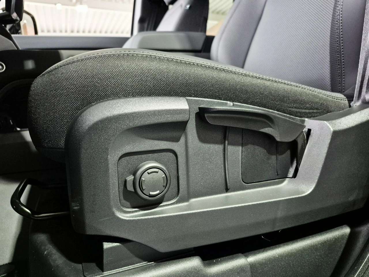 Land Rover Defender - Zdjęcie 13