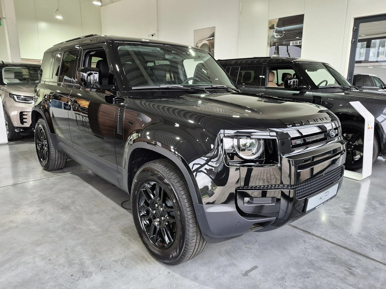 Land Rover Defender - Zdjęcie 3