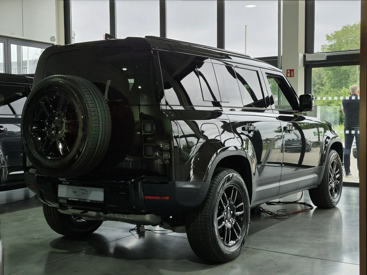Land Rover Defender - Zdjęcie 4