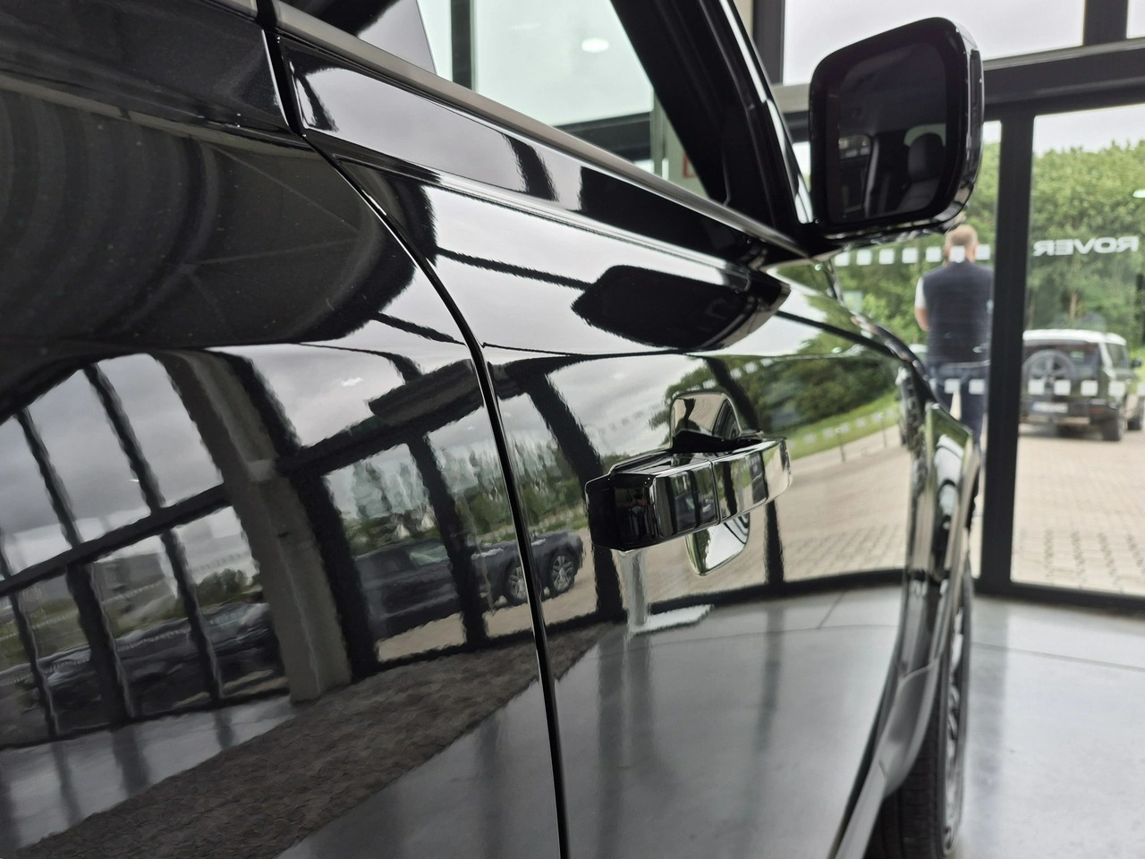 Land Rover Defender - Zdjęcie 8