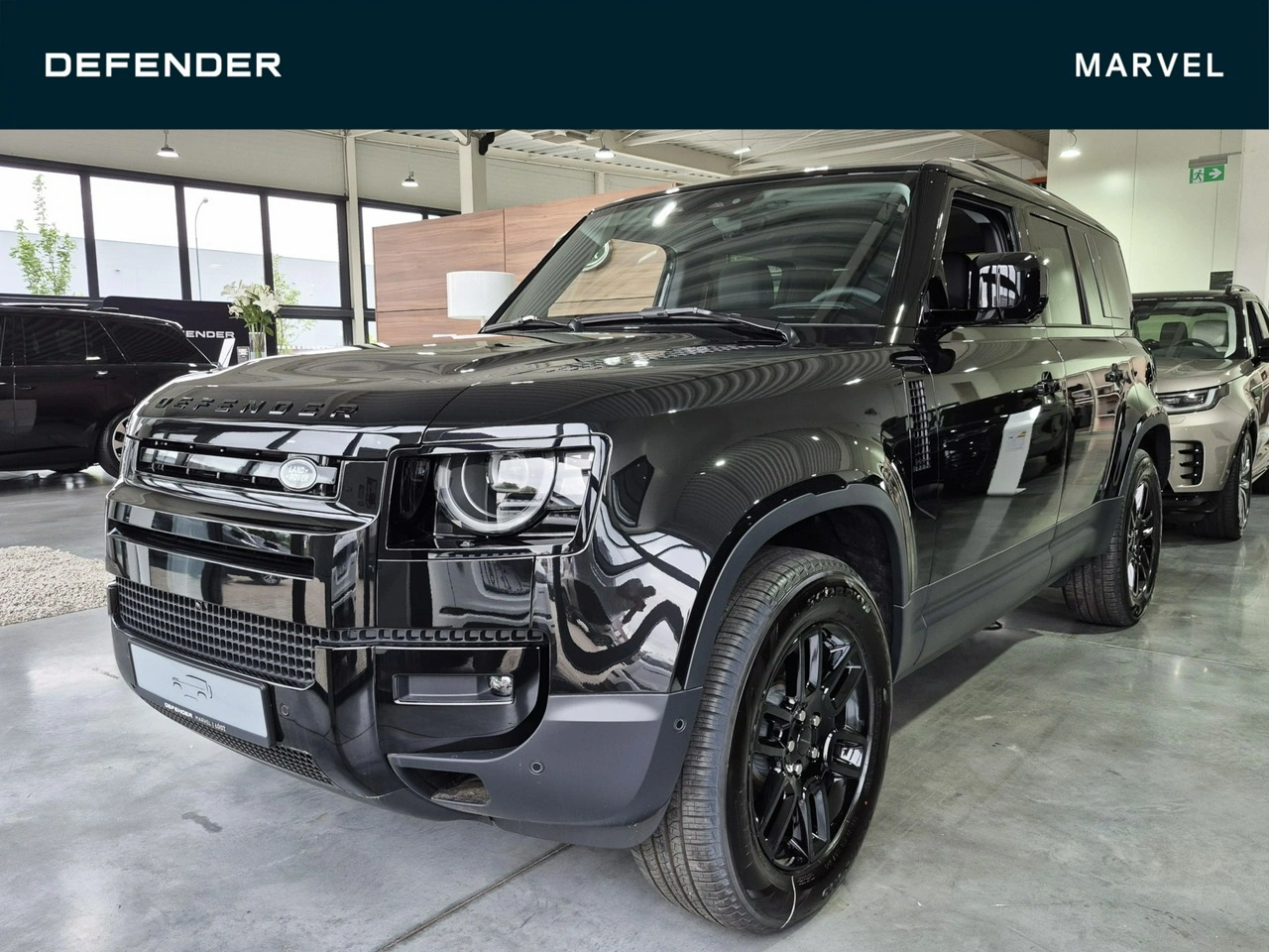 Land Rover Defender - Główne zdjęcie