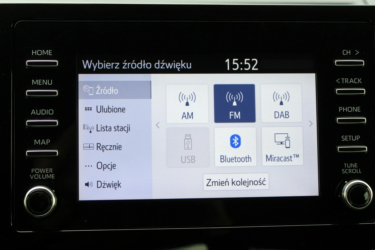 Toyota Camry - Zdjęcie 19