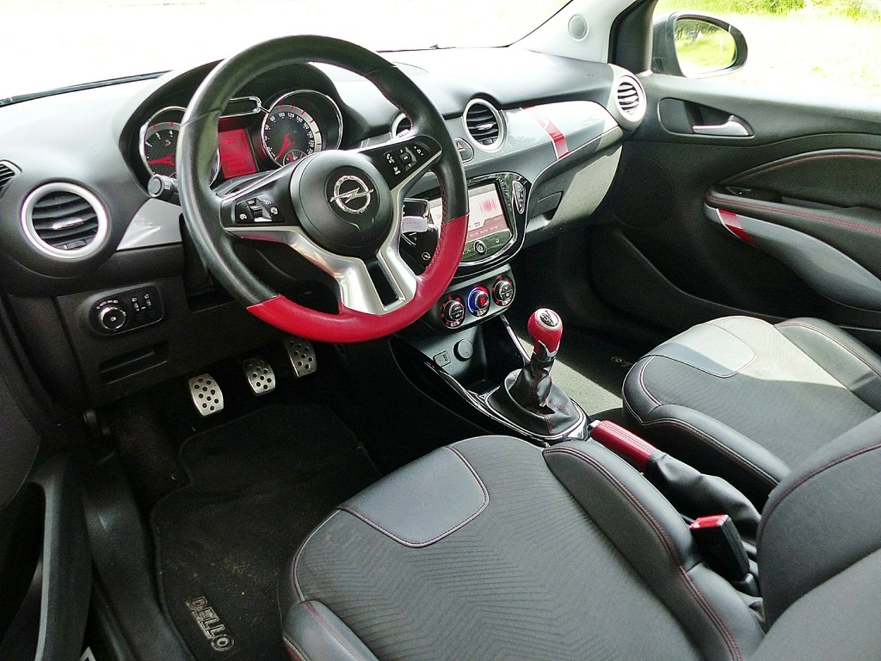 Opel Adam - Zdjęcie 19