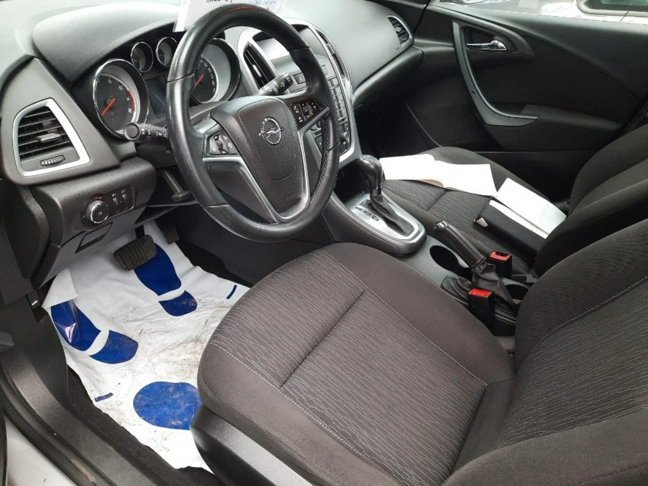 Opel Astra - Zdjęcie 11