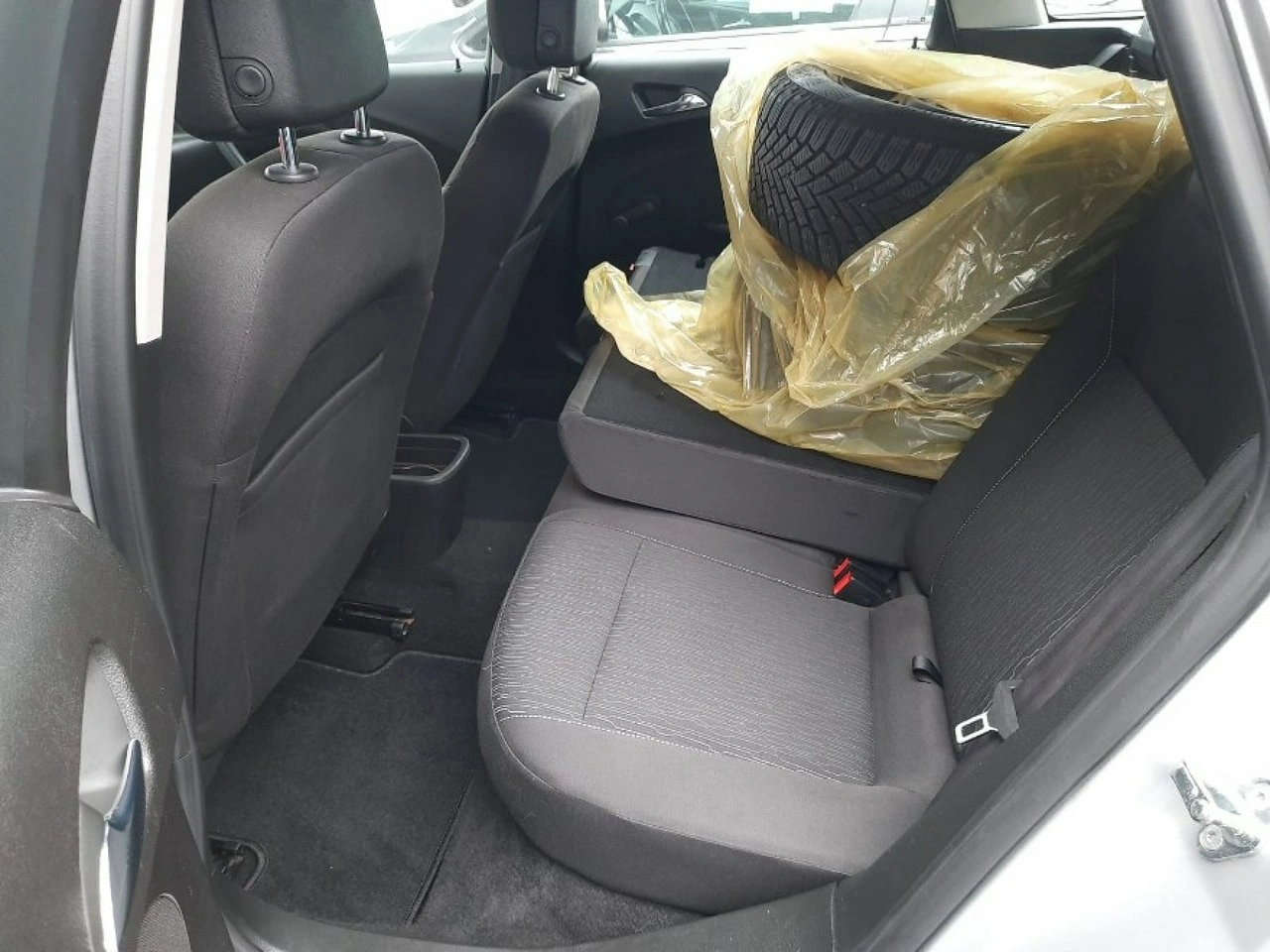 Opel Astra - Zdjęcie 17