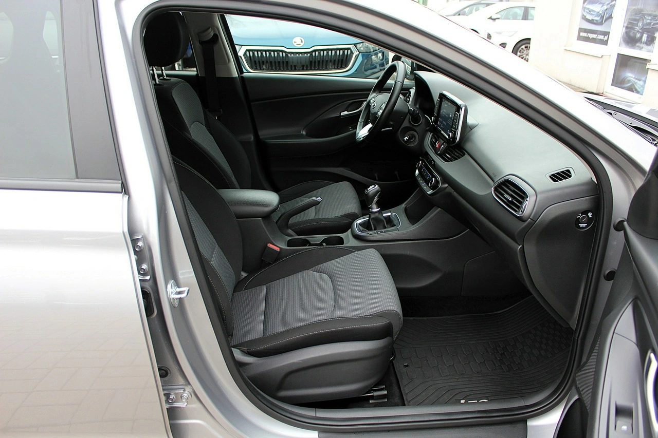Hyundai i30 - Zdjęcie 8