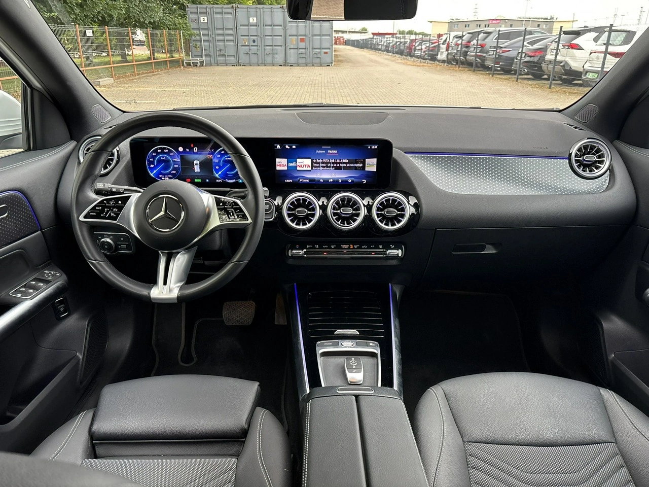 Mercedes EQA - Zdjęcie 12