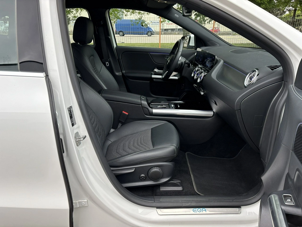 Mercedes EQA - Zdjęcie 14