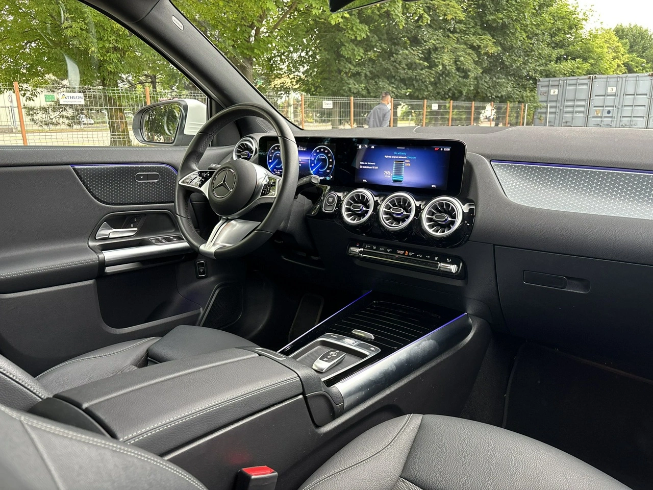 Mercedes EQA - Zdjęcie 15