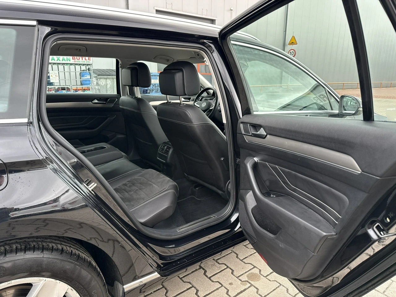Volkswagen Passat - Zdjęcie 17