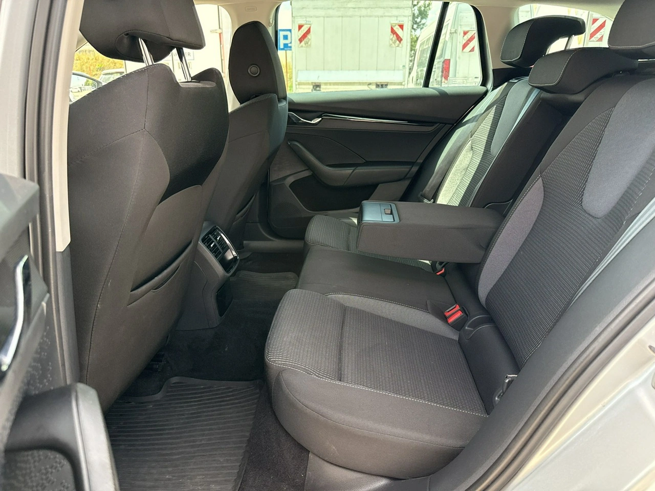Skoda Octavia - Zdjęcie 14