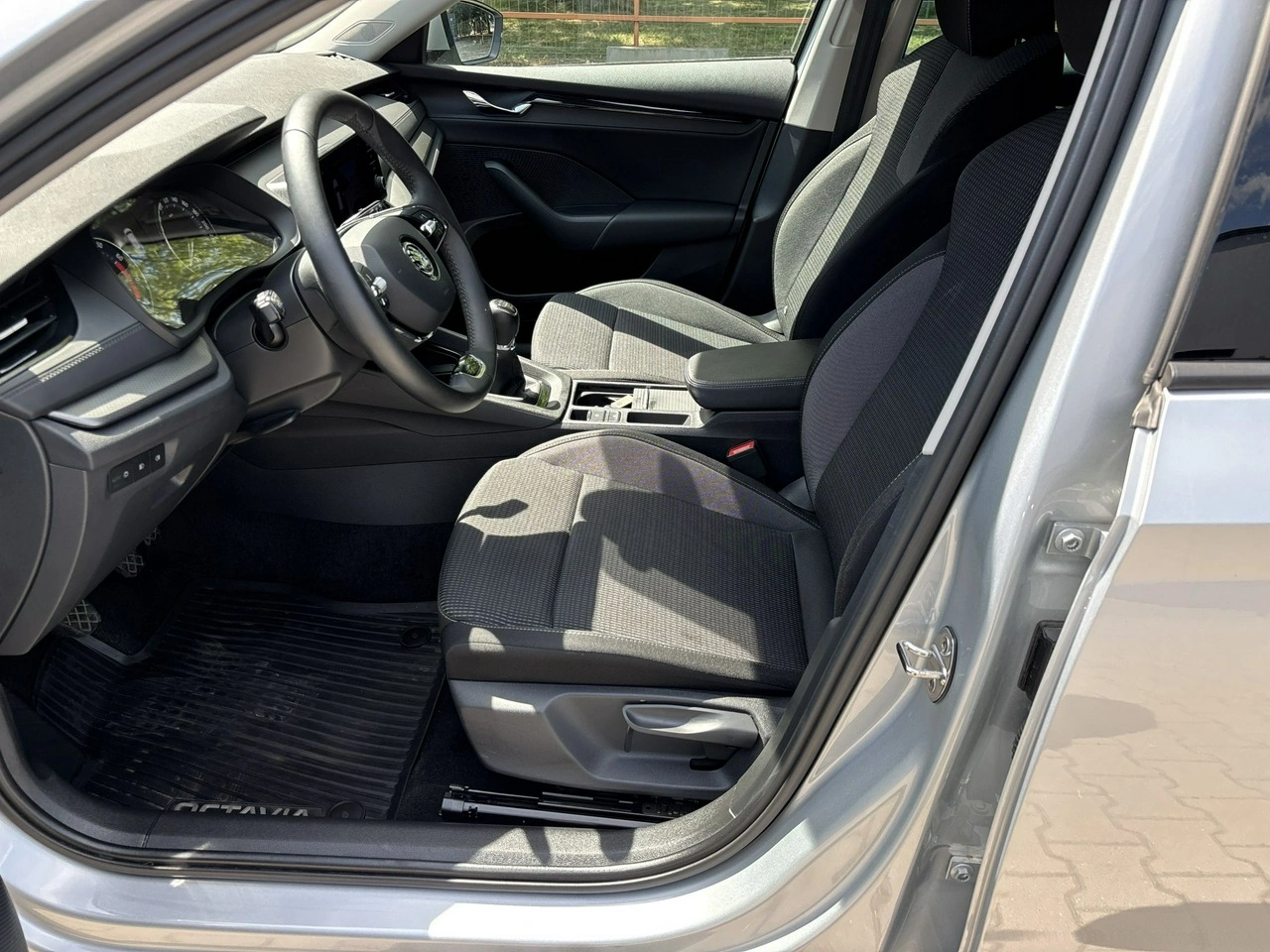 Skoda Octavia - Zdjęcie 10