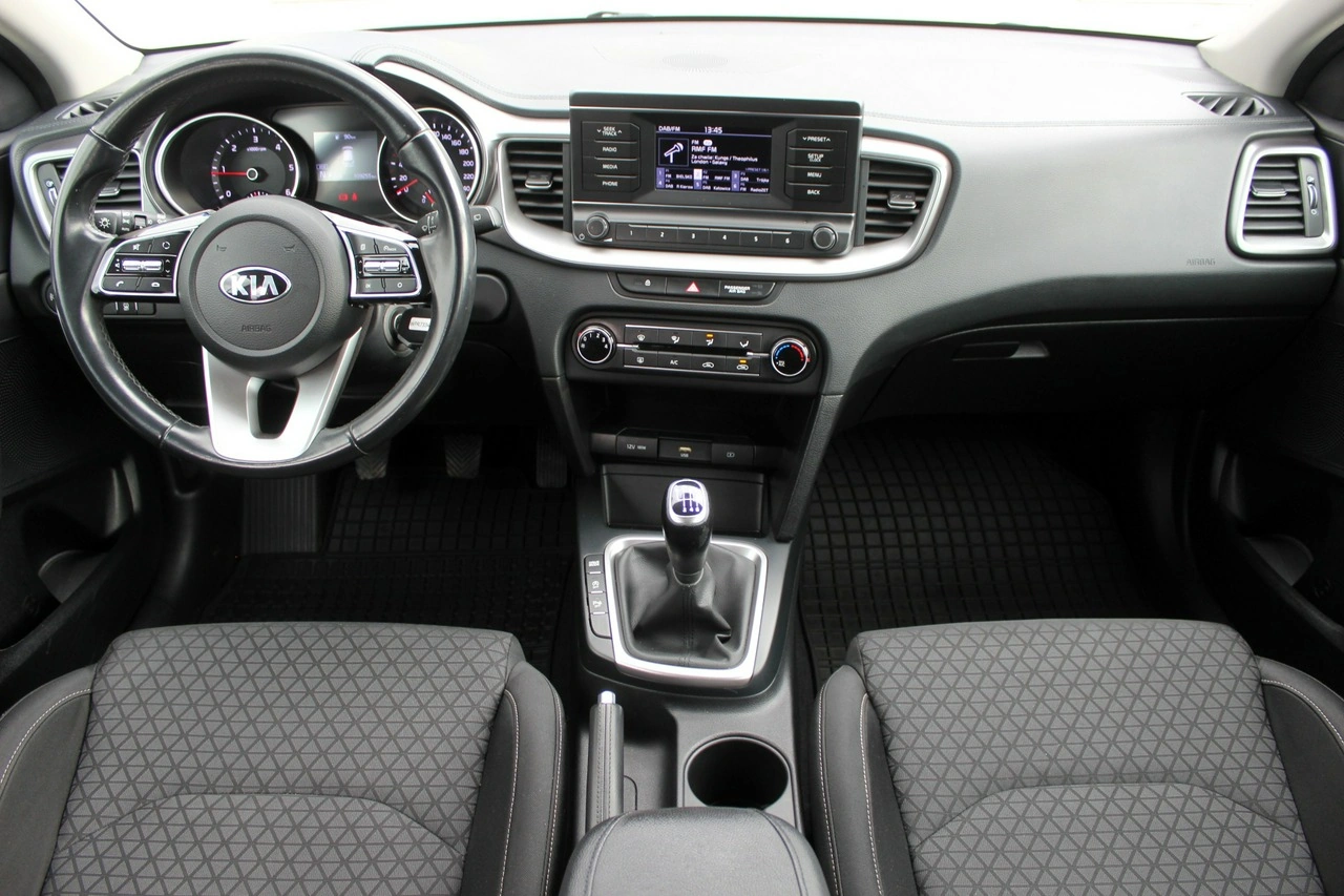 Kia Ceed - Zdjęcie 10