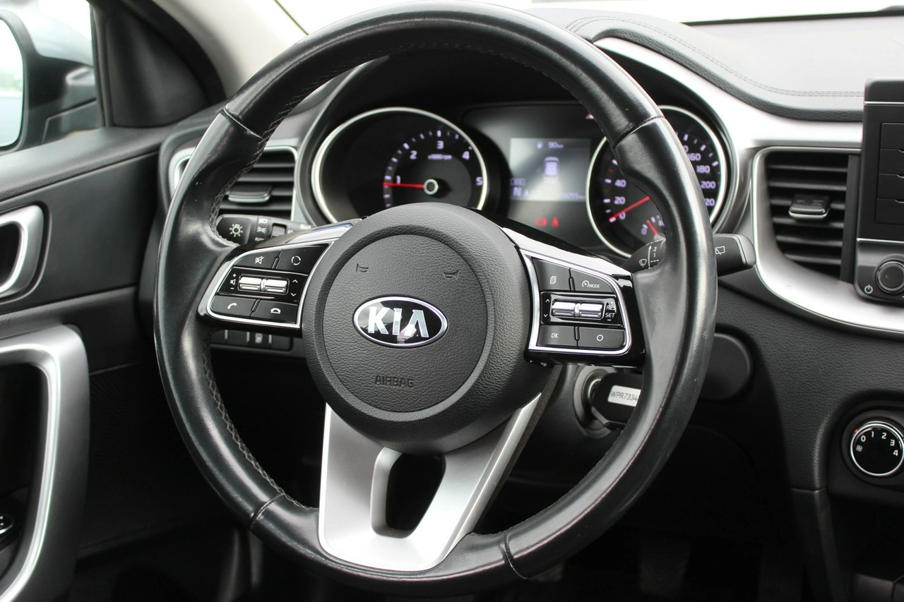 Kia Ceed - Zdjęcie 13