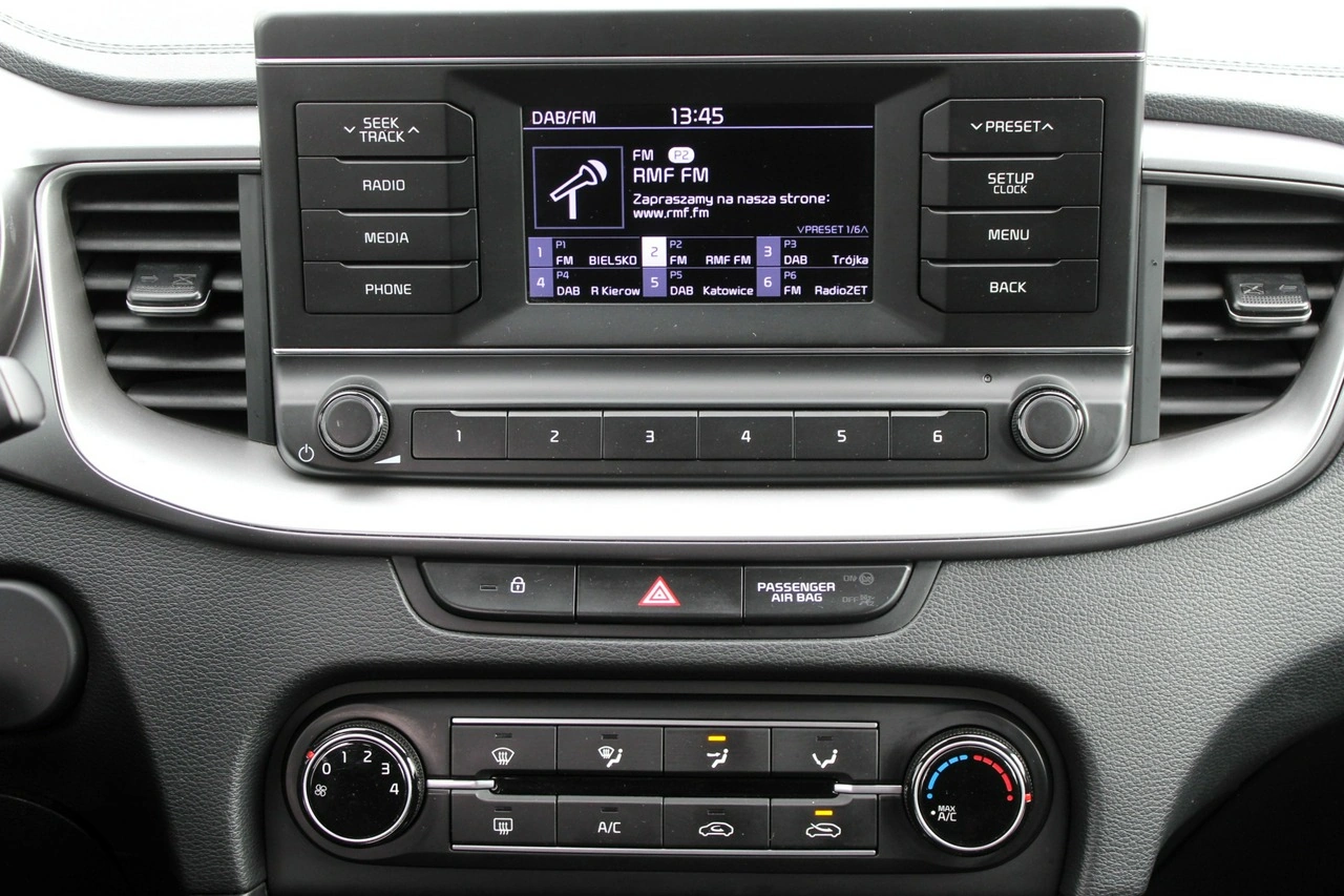Kia Ceed - Zdjęcie 14
